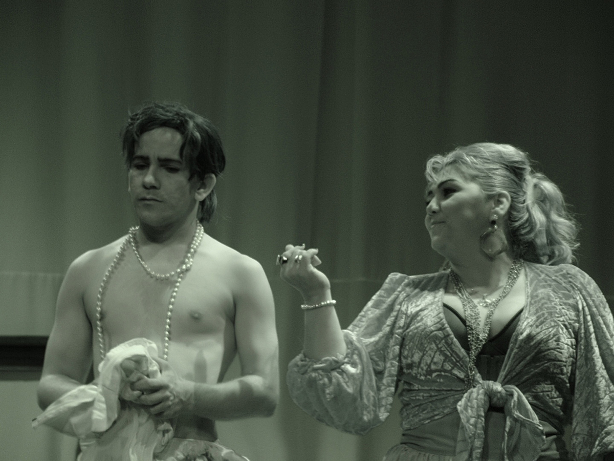 img_galeria_Gilda – O Romance da Moça Morta na Cidade Flutuante (1).jpg