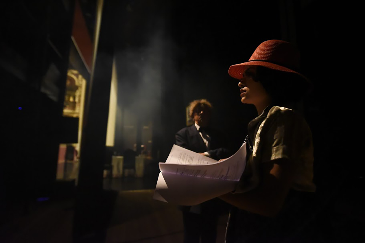 Ambrozhya e o Phantasma da Arte (2).JPG