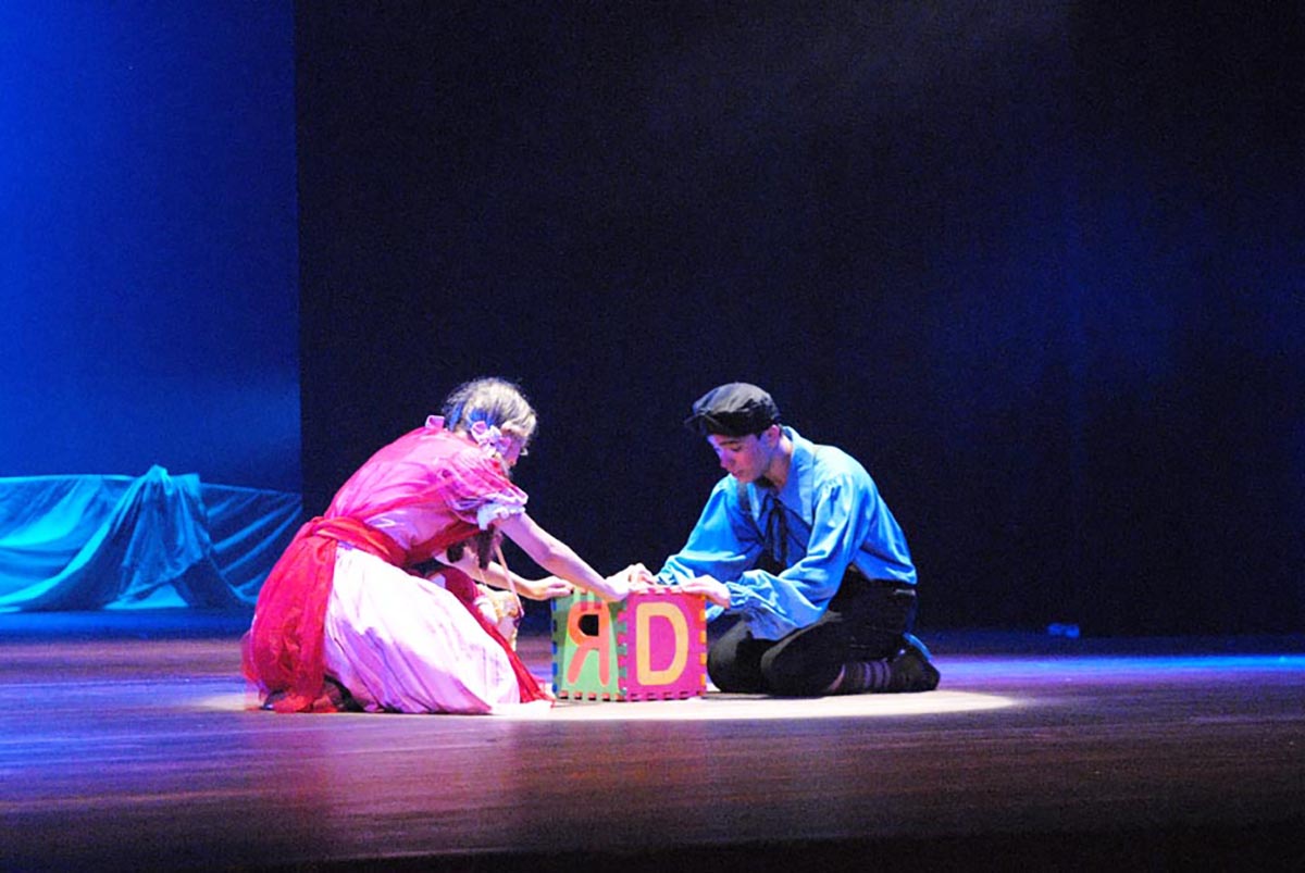 img_galeria_Putz, a Menina que Buscava o Sol (8).jpg