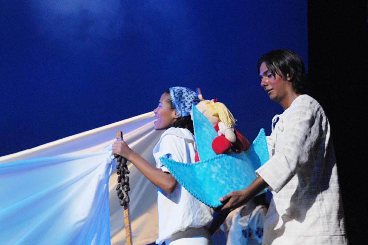 img_galeria_Putz, a Menina que Buscava o Sol (3).jpg