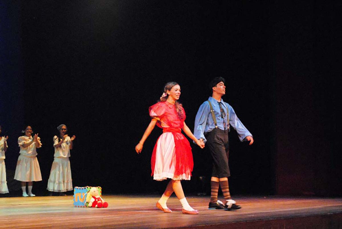 img_galeria_Putz, a Menina que Buscava o Sol (9).jpg